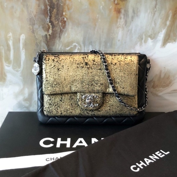 AUTHENTIC CHANEL Mineral Nights Clutch Gold Black Lambskin Wristlet Circa 2012 - Picture 2 of 15